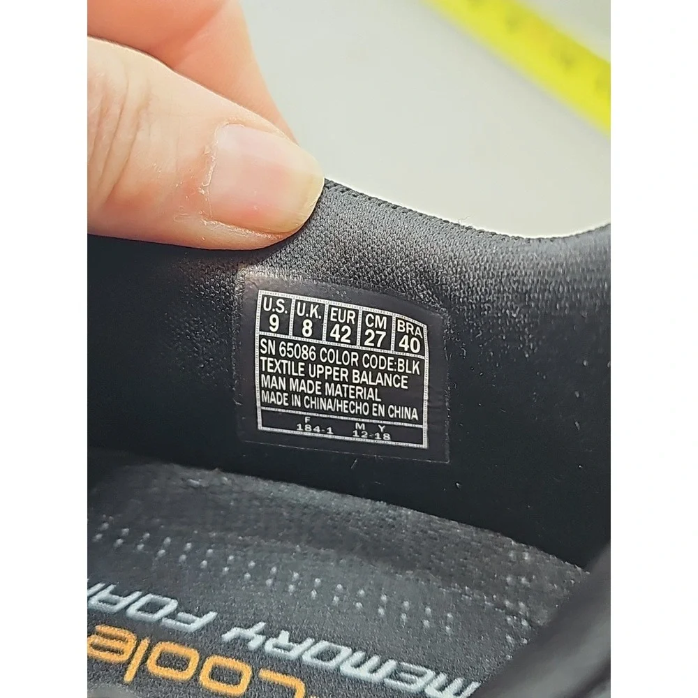 NEW Skechers Ultra Go Black Slip‎ On Sz 9 Air Cooled GOGA MAT Trainer New